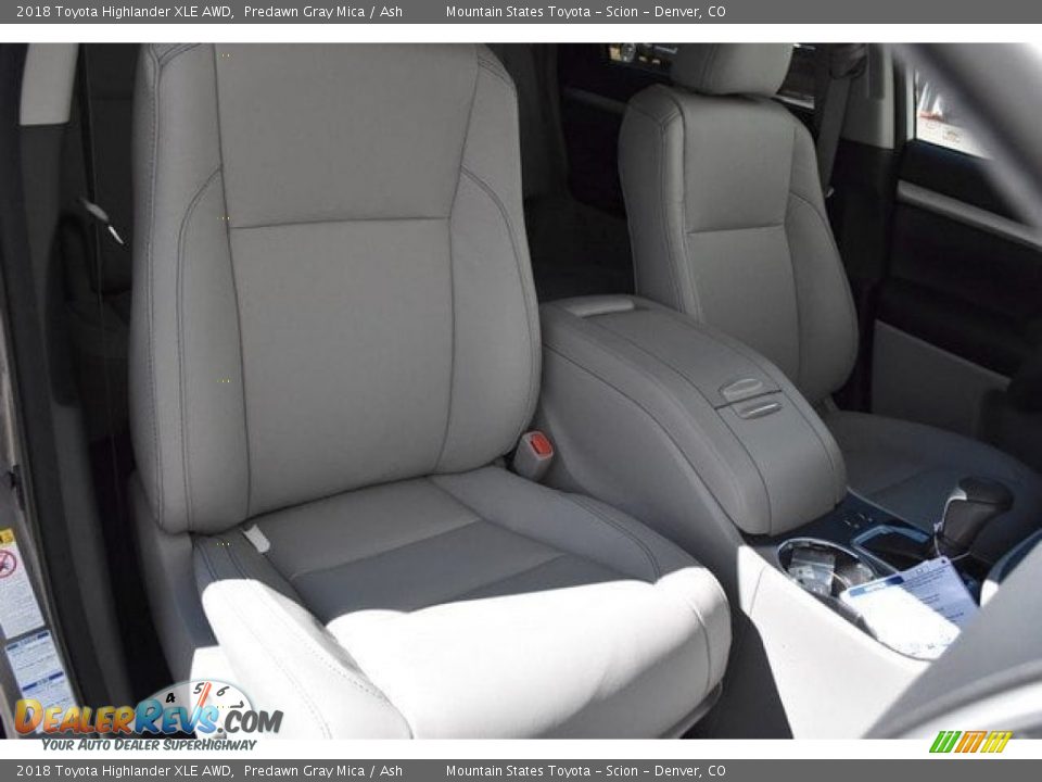 2018 Toyota Highlander XLE AWD Predawn Gray Mica / Ash Photo #13