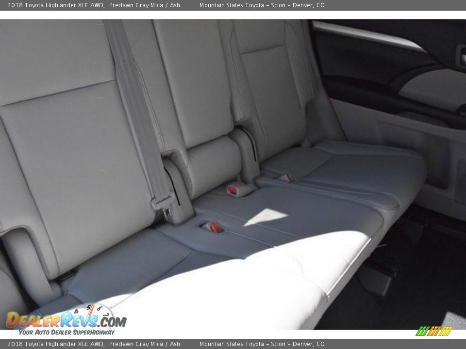 2018 Toyota Highlander XLE AWD Predawn Gray Mica / Ash Photo #20