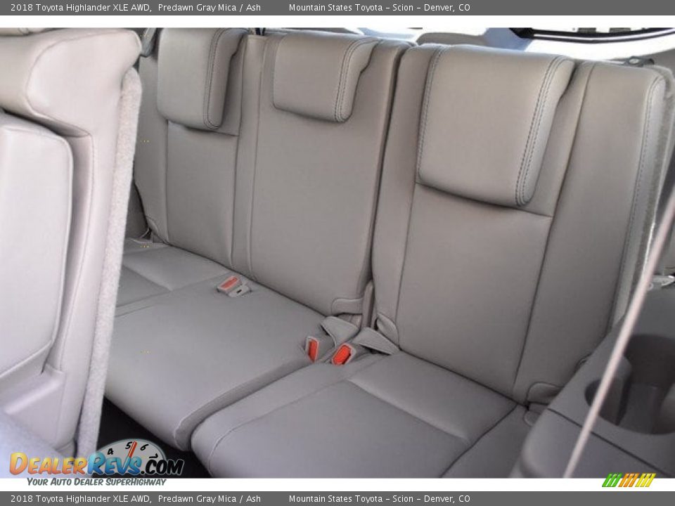 2018 Toyota Highlander XLE AWD Predawn Gray Mica / Ash Photo #22