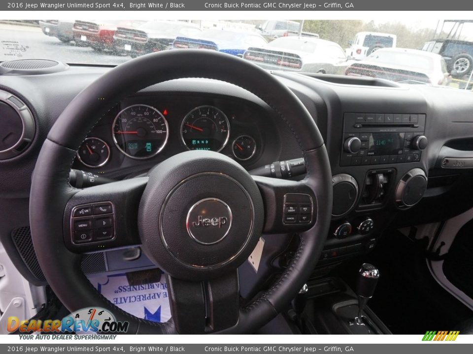 2016 Jeep Wrangler Unlimited Sport 4x4 Bright White / Black Photo #6
