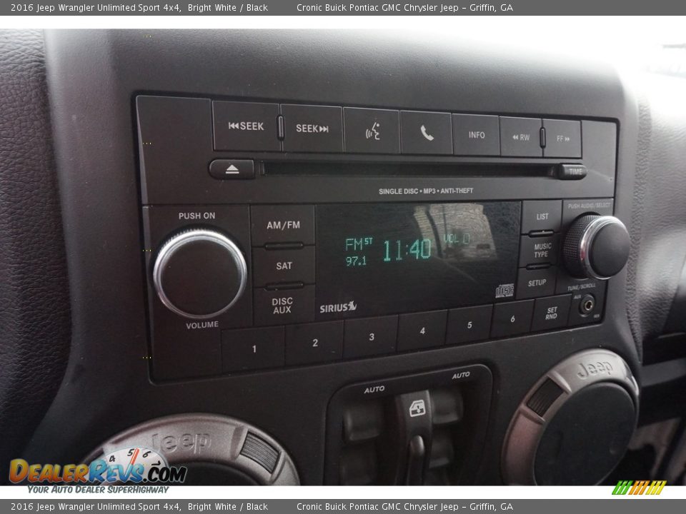 2016 Jeep Wrangler Unlimited Sport 4x4 Bright White / Black Photo #7