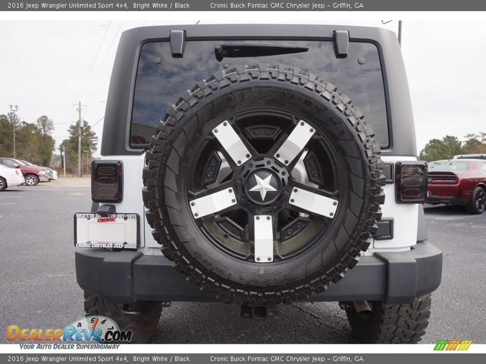 2016 Jeep Wrangler Unlimited Sport 4x4 Bright White / Black Photo #10