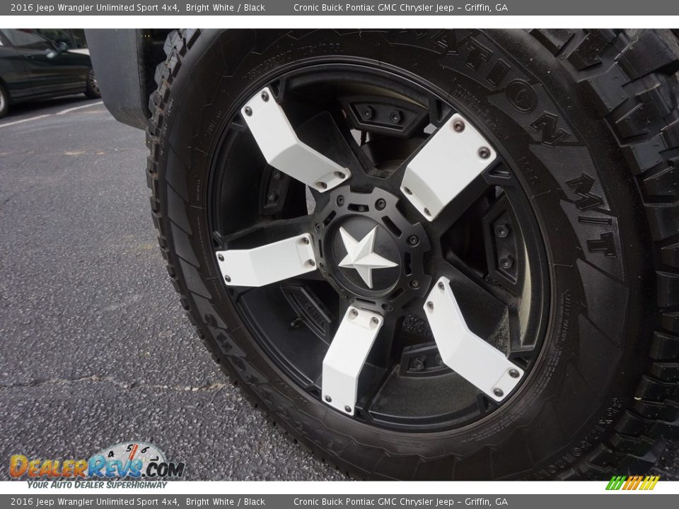 2016 Jeep Wrangler Unlimited Sport 4x4 Bright White / Black Photo #16