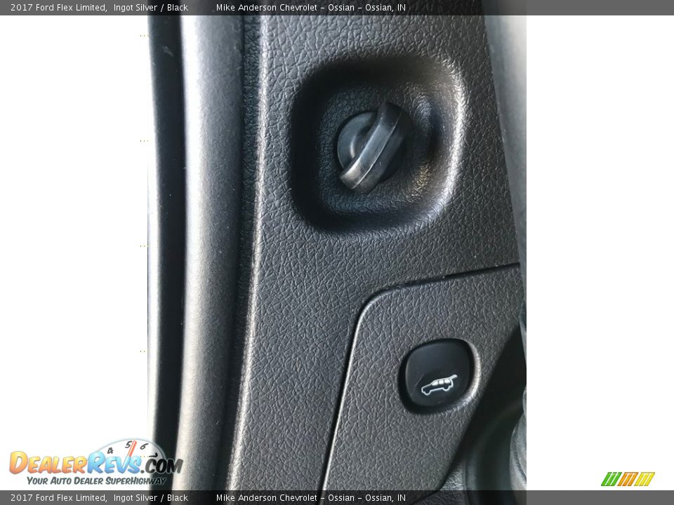 2017 Ford Flex Limited Ingot Silver / Black Photo #6
