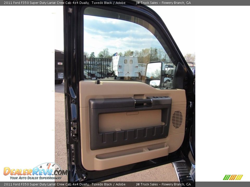 2011 Ford F350 Super Duty Lariat Crew Cab 4x4 Dually Tuxedo Black / Adobe Photo #26