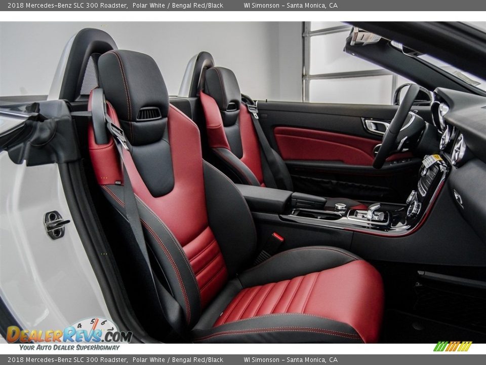 2018 Mercedes-Benz SLC 300 Roadster Polar White / Bengal Red/Black Photo #2
