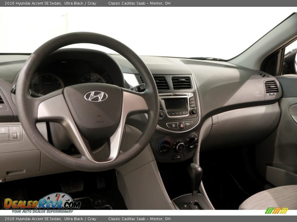2016 Hyundai Accent SE Sedan Ultra Black / Gray Photo #6