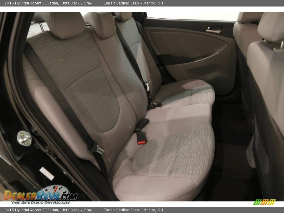 2016 Hyundai Accent SE Sedan Ultra Black / Gray Photo #17