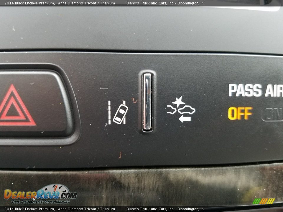 2014 Buick Enclave Premium White Diamond Tricoat / Titanium Photo #33