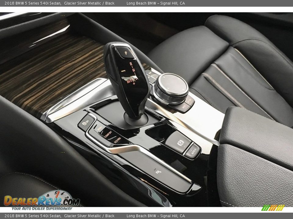 2018 BMW 5 Series 540i Sedan Glacier Silver Metallic / Black Photo #7