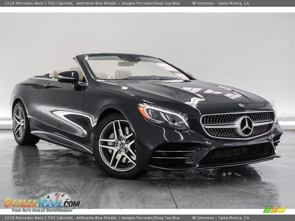 Front 3/4 View of 2018 Mercedes-Benz S 560 Cabriolet Photo #12