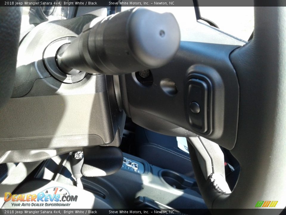 2018 Jeep Wrangler Sahara 4x4 Bright White / Black Photo #10
