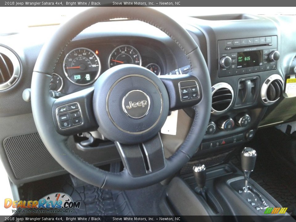 2018 Jeep Wrangler Sahara 4x4 Bright White / Black Photo #24