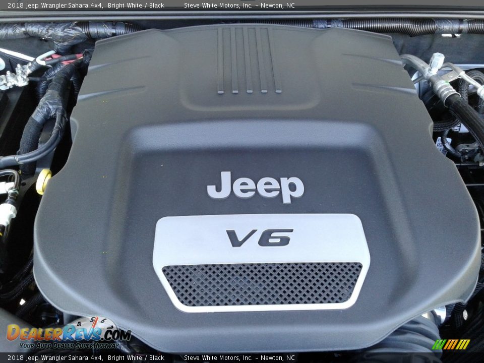 2018 Jeep Wrangler Sahara 4x4 Bright White / Black Photo #27