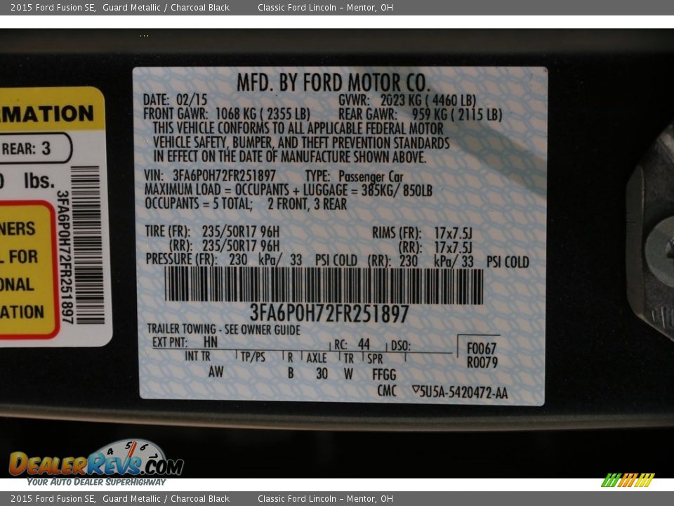 2015 Ford Fusion SE Guard Metallic / Charcoal Black Photo #17