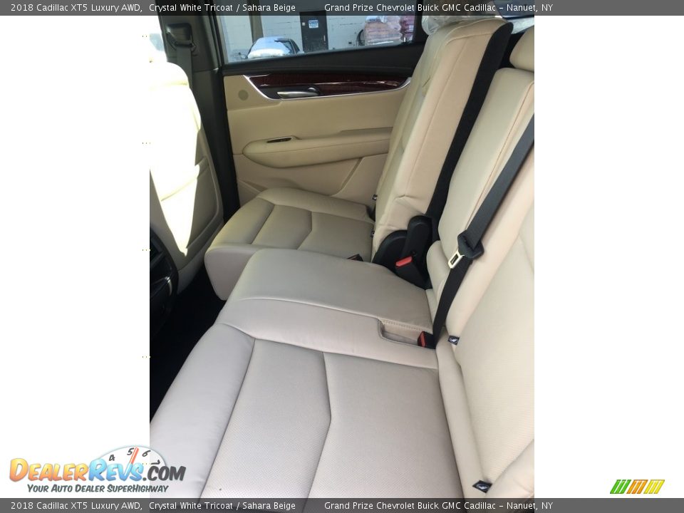2018 Cadillac XT5 Luxury AWD Crystal White Tricoat / Sahara Beige Photo #12