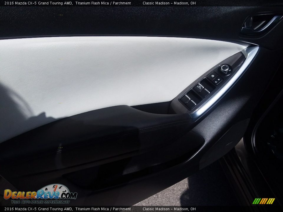 2016 Mazda CX-5 Grand Touring AWD Titanium Flash Mica / Parchment Photo #5