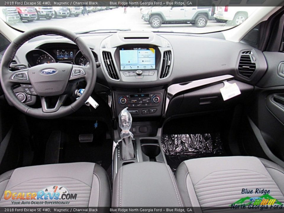 2018 Ford Escape SE 4WD Magnetic / Charcoal Black Photo #24