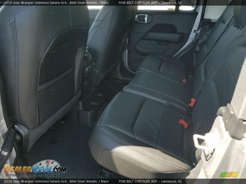 2018 Jeep Wrangler Unlimited Sahara 4x4 Billet Silver Metallic / Black Photo #8
