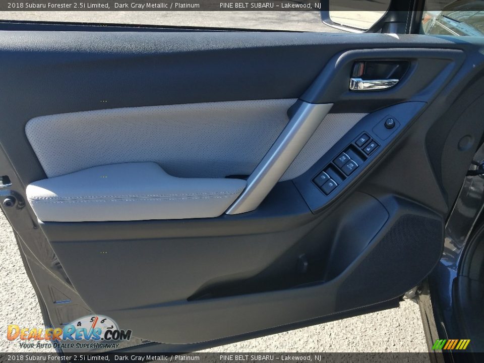 2018 Subaru Forester 2.5i Limited Dark Gray Metallic / Platinum Photo #14