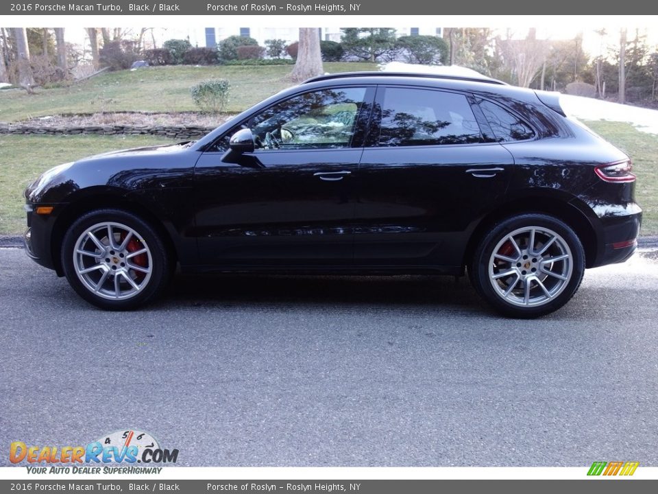 2016 Porsche Macan Turbo Black / Black Photo #3