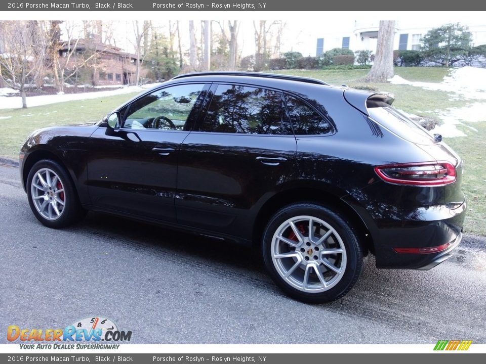 2016 Porsche Macan Turbo Black / Black Photo #4