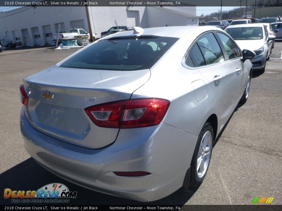 2018 Chevrolet Cruze LT Silver Ice Metallic / Jet Black Photo #5