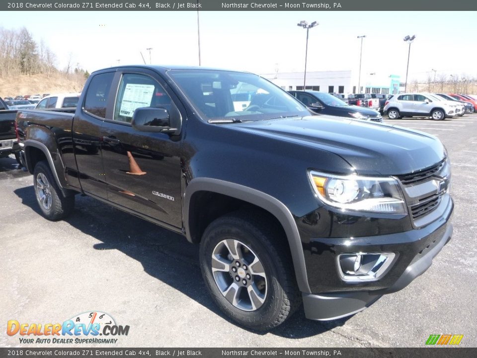Front 3/4 View of 2018 Chevrolet Colorado Z71 Extended Cab 4x4 Photo #7