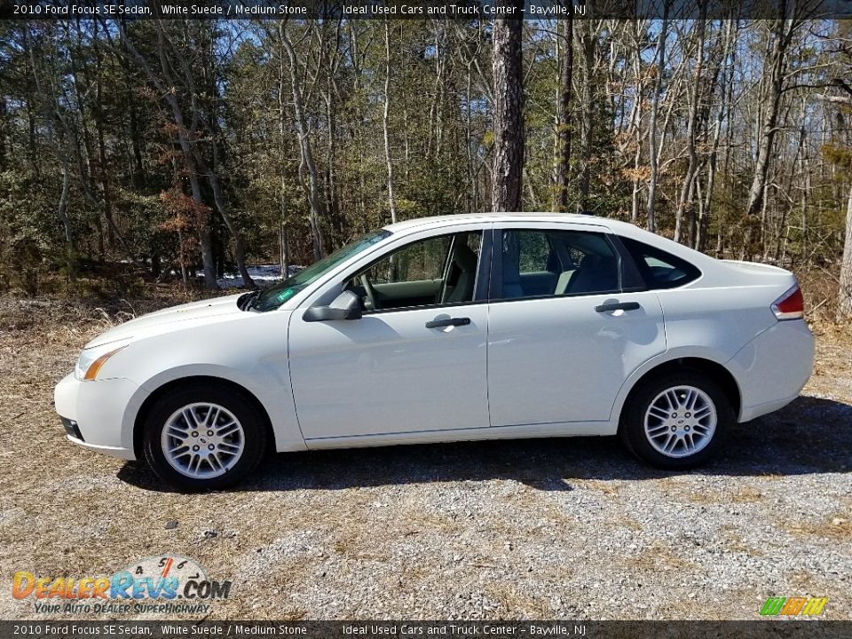 2010 Ford Focus SE Sedan White Suede / Medium Stone Photo #5