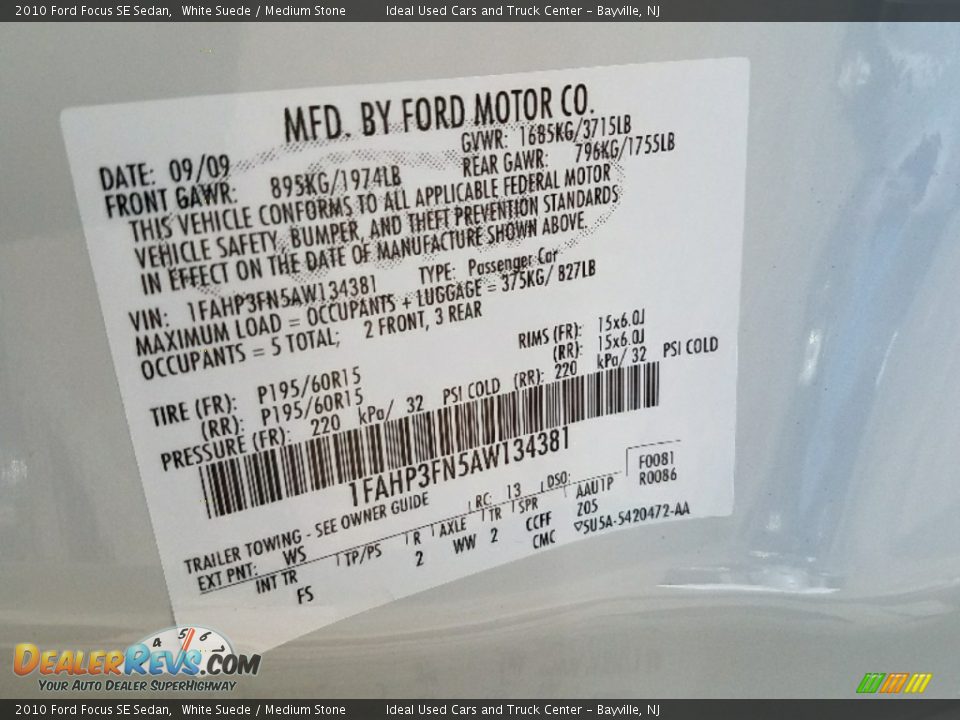 2010 Ford Focus SE Sedan White Suede / Medium Stone Photo #15