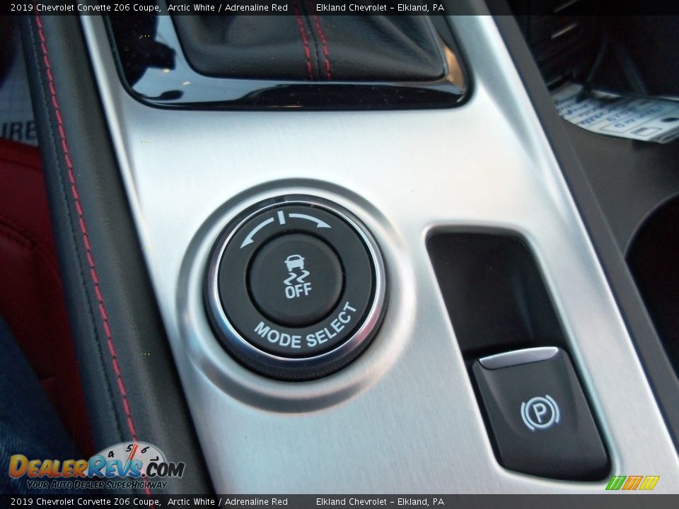 Controls of 2019 Chevrolet Corvette Z06 Coupe Photo #19