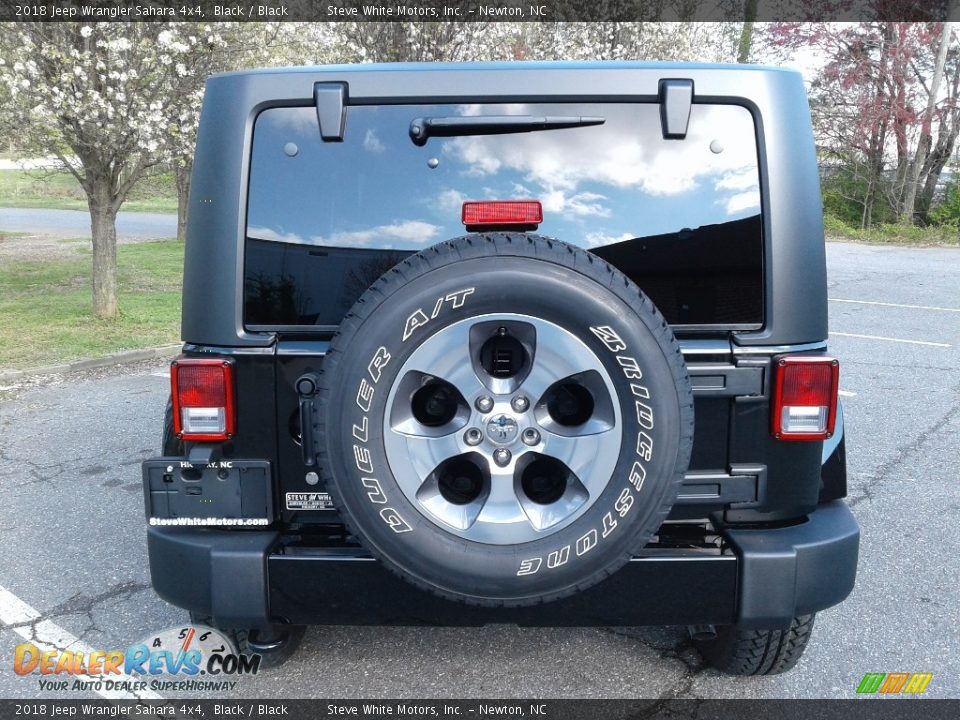 2018 Jeep Wrangler Sahara 4x4 Black / Black Photo #7