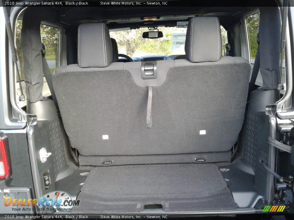 2018 Jeep Wrangler Sahara 4x4 Black / Black Photo #12