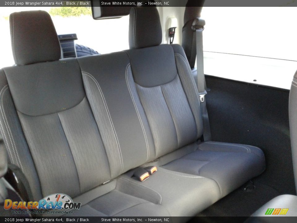 2018 Jeep Wrangler Sahara 4x4 Black / Black Photo #13