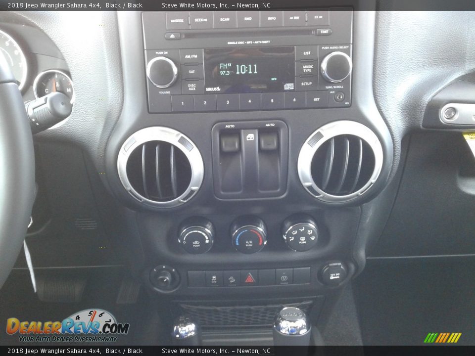 2018 Jeep Wrangler Sahara 4x4 Black / Black Photo #19