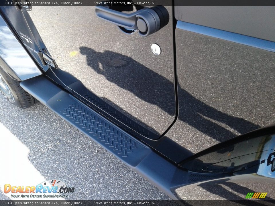 2018 Jeep Wrangler Sahara 4x4 Black / Black Photo #23