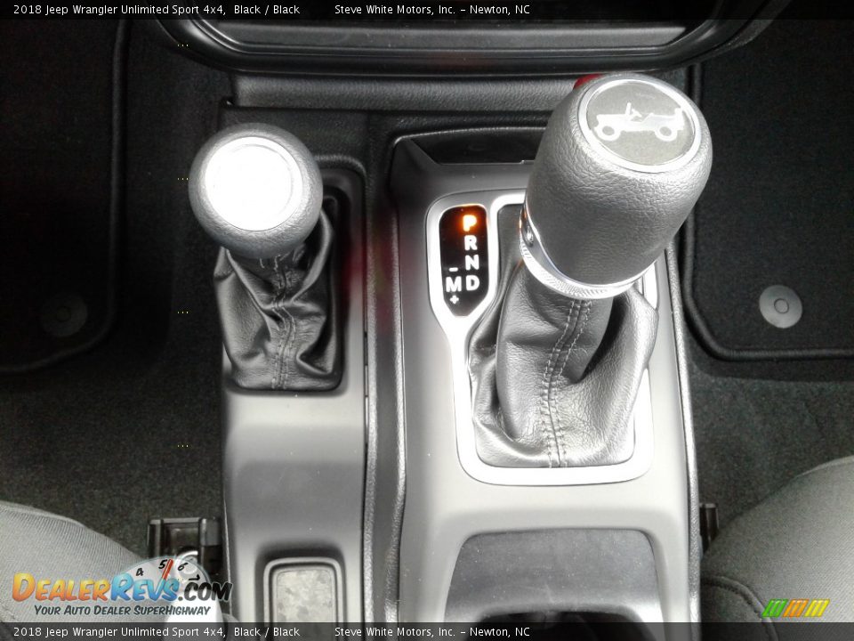 2018 Jeep Wrangler Unlimited Sport 4x4 Shifter Photo #23