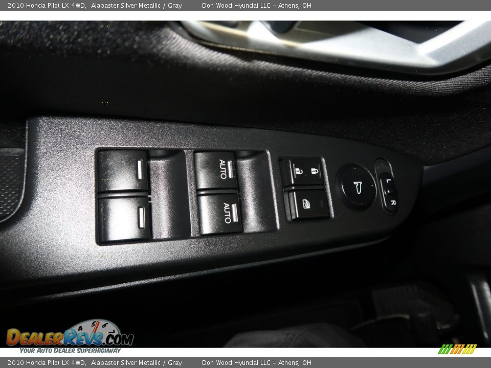2010 Honda Pilot LX 4WD Alabaster Silver Metallic / Gray Photo #31