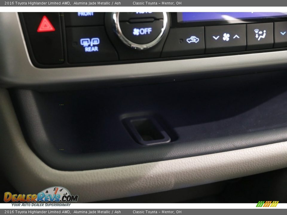 2016 Toyota Highlander Limited AWD Alumina Jade Metallic / Ash Photo #16
