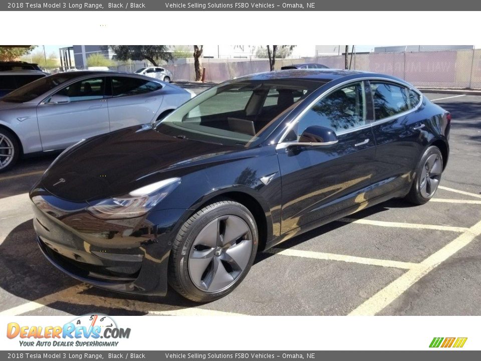 Front 3/4 View of 2018 Tesla Model 3 Long Range Photo #1