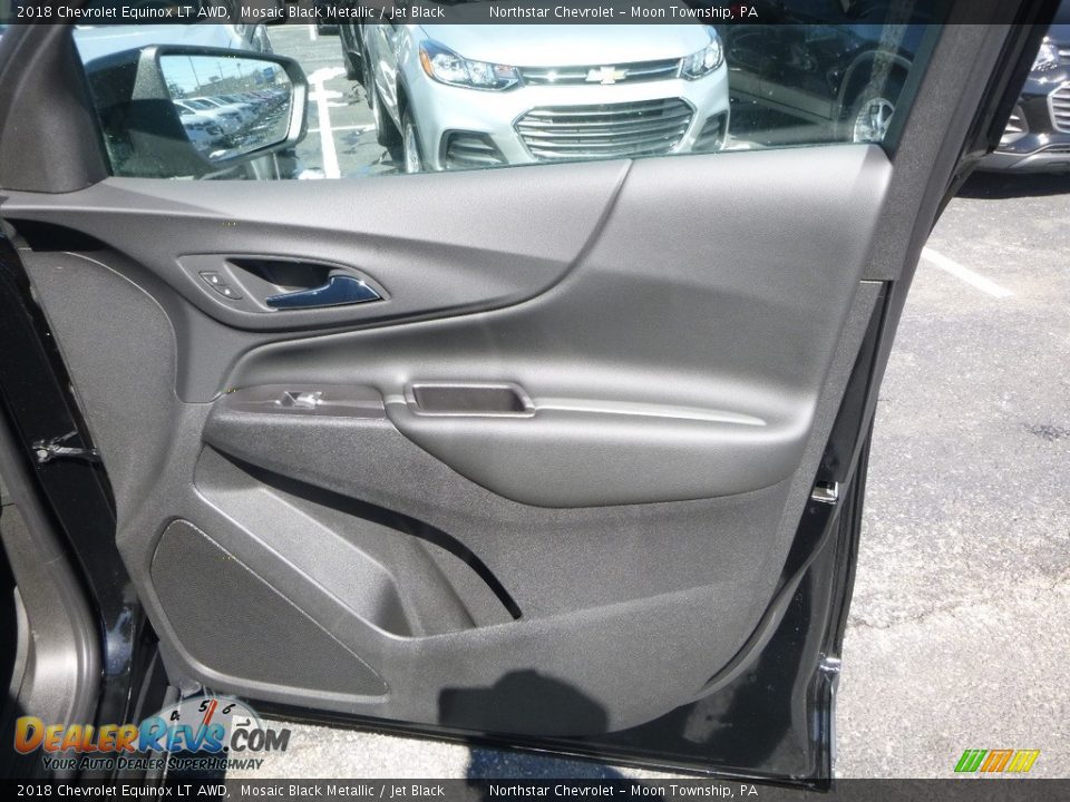 2018 Chevrolet Equinox LT AWD Mosaic Black Metallic / Jet Black Photo #11