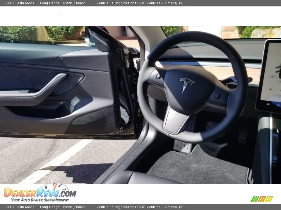 2018 Tesla Model 3 Long Range Steering Wheel Photo #8