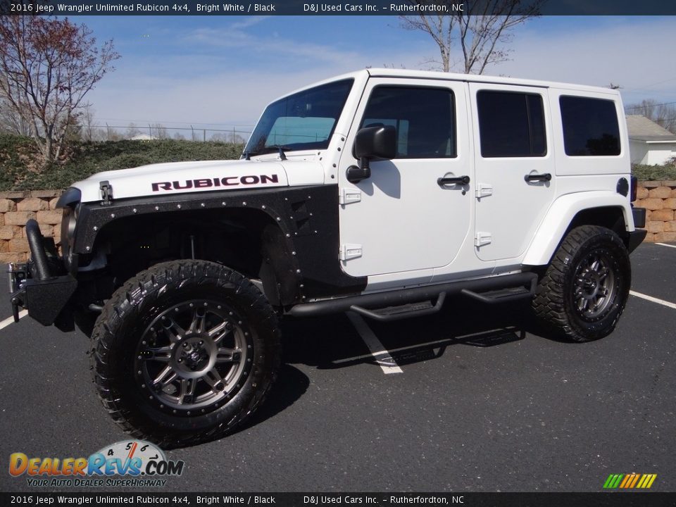 2016 Jeep Wrangler Unlimited Rubicon 4x4 Bright White / Black Photo #2