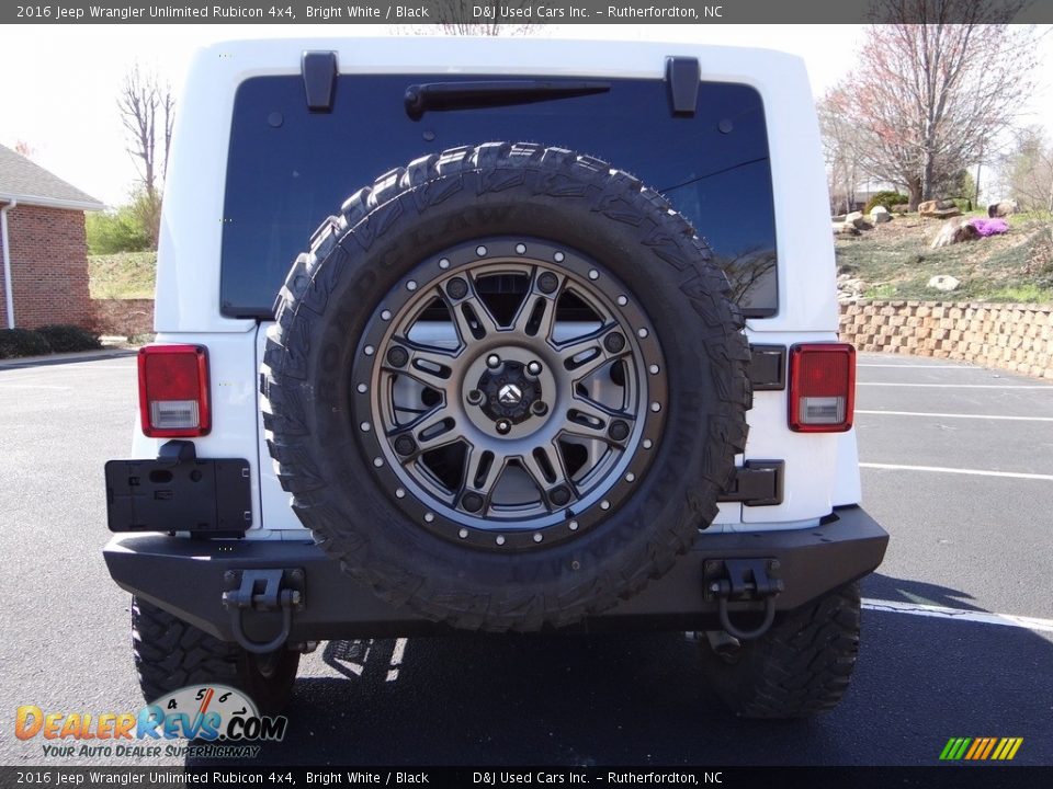 2016 Jeep Wrangler Unlimited Rubicon 4x4 Bright White / Black Photo #7