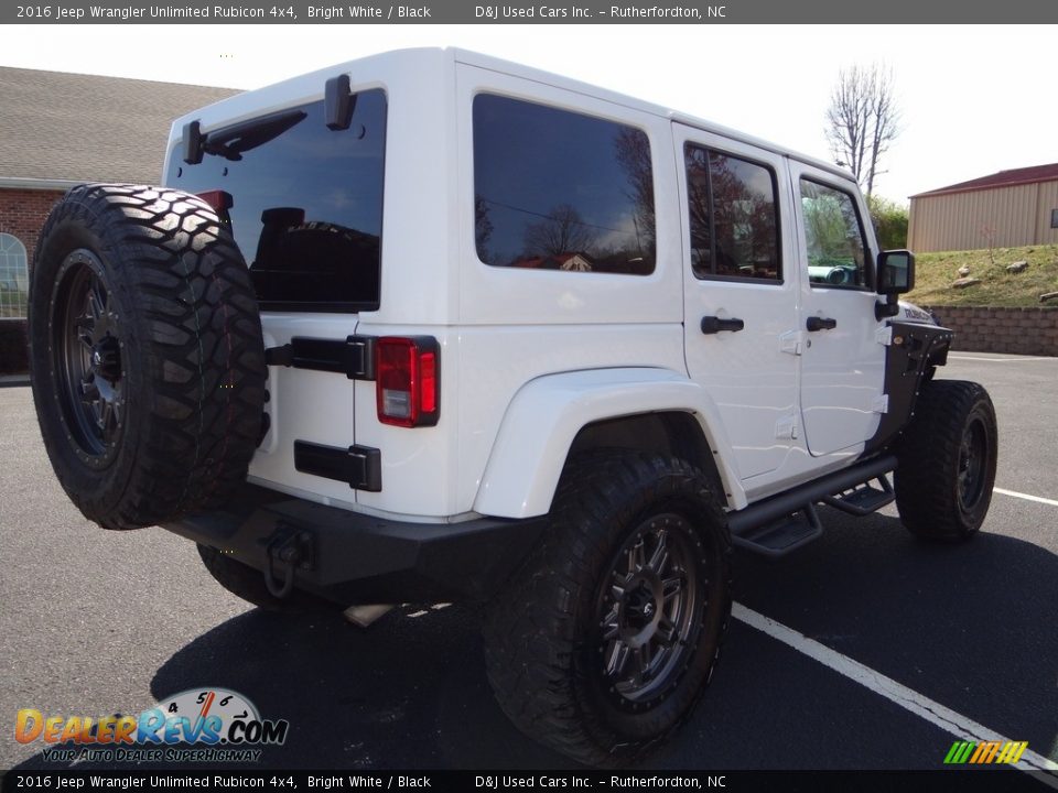 2016 Jeep Wrangler Unlimited Rubicon 4x4 Bright White / Black Photo #9