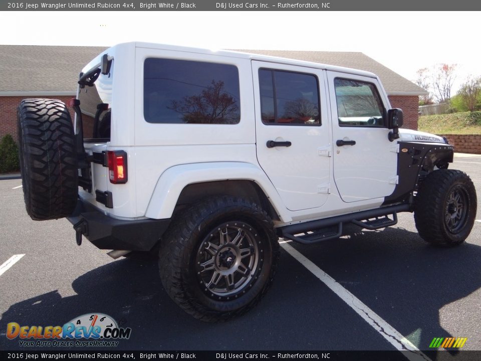 2016 Jeep Wrangler Unlimited Rubicon 4x4 Bright White / Black Photo #10