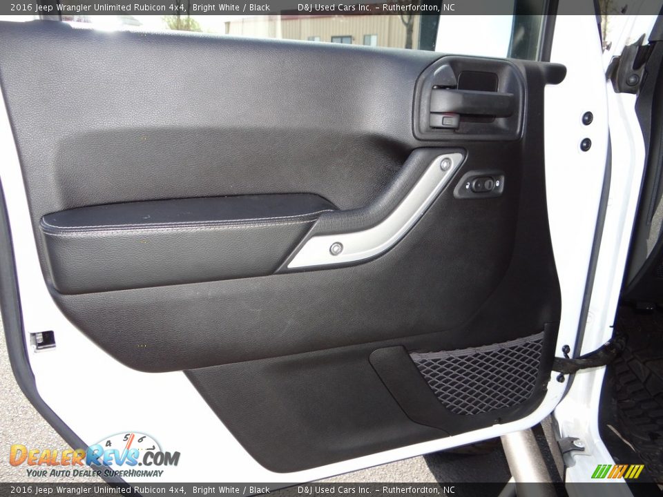 2016 Jeep Wrangler Unlimited Rubicon 4x4 Bright White / Black Photo #27