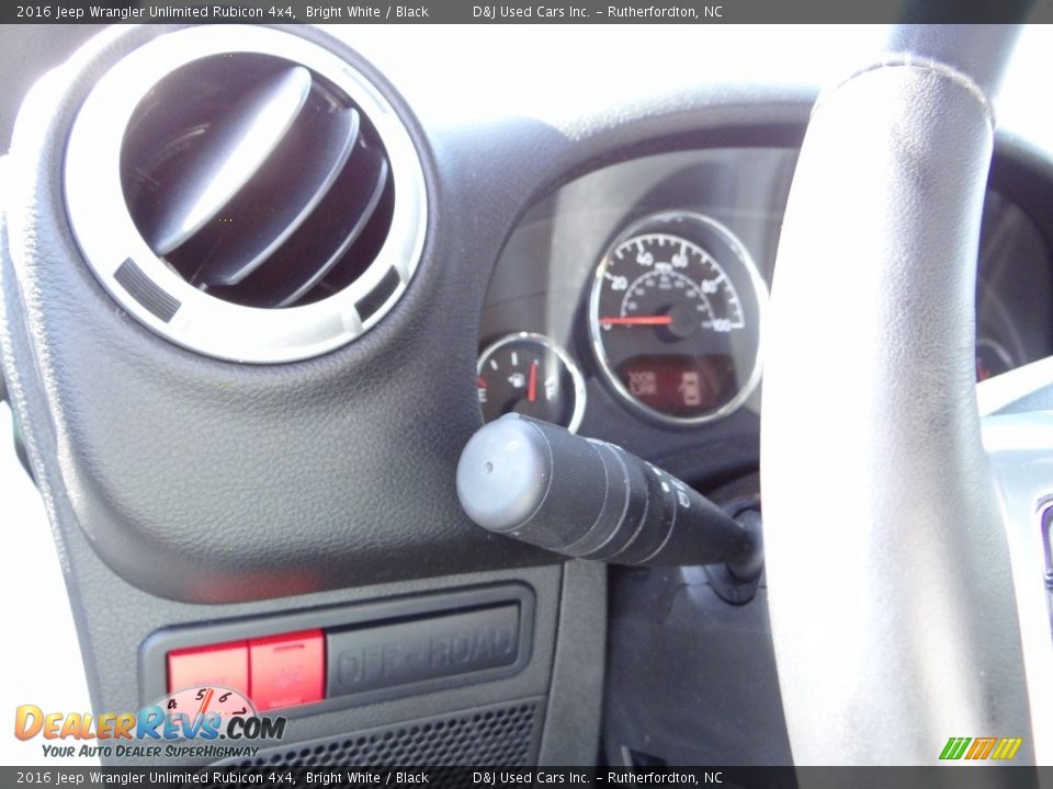 2016 Jeep Wrangler Unlimited Rubicon 4x4 Bright White / Black Photo #35