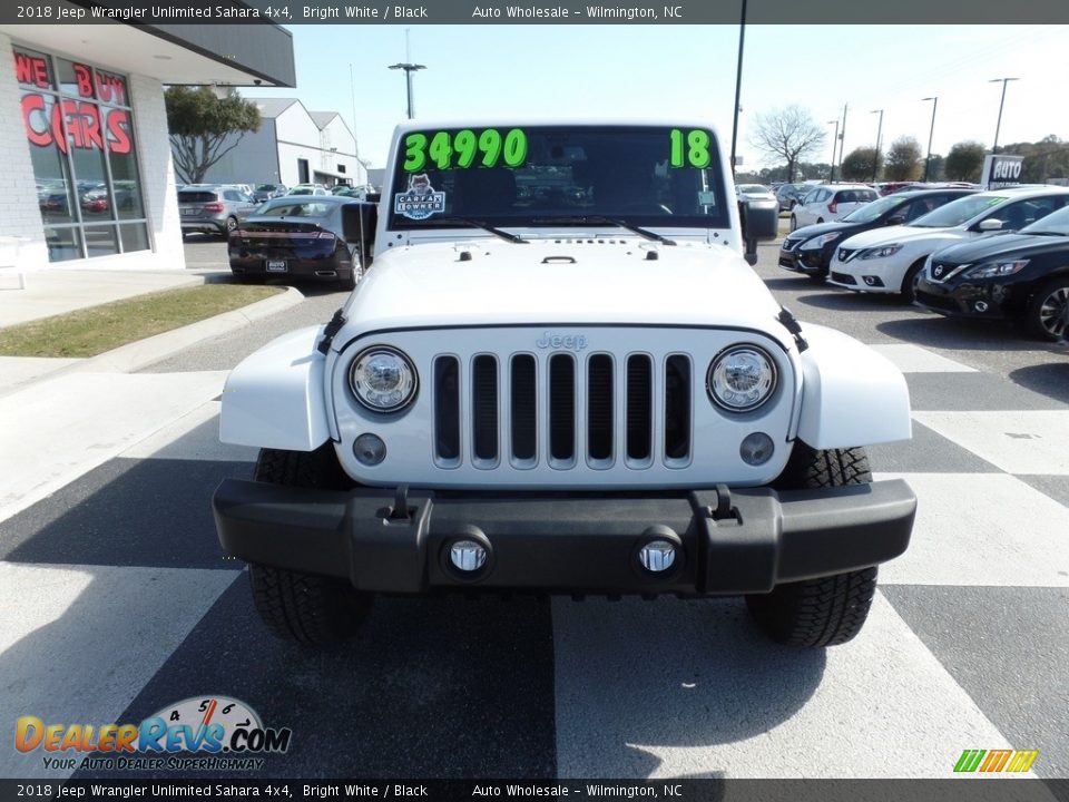 2018 Jeep Wrangler Unlimited Sahara 4x4 Bright White / Black Photo #2
