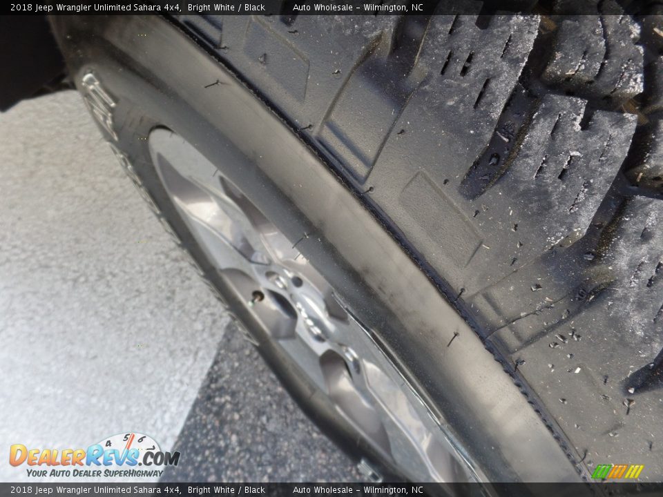 2018 Jeep Wrangler Unlimited Sahara 4x4 Bright White / Black Photo #10